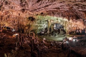 grotte castel civita